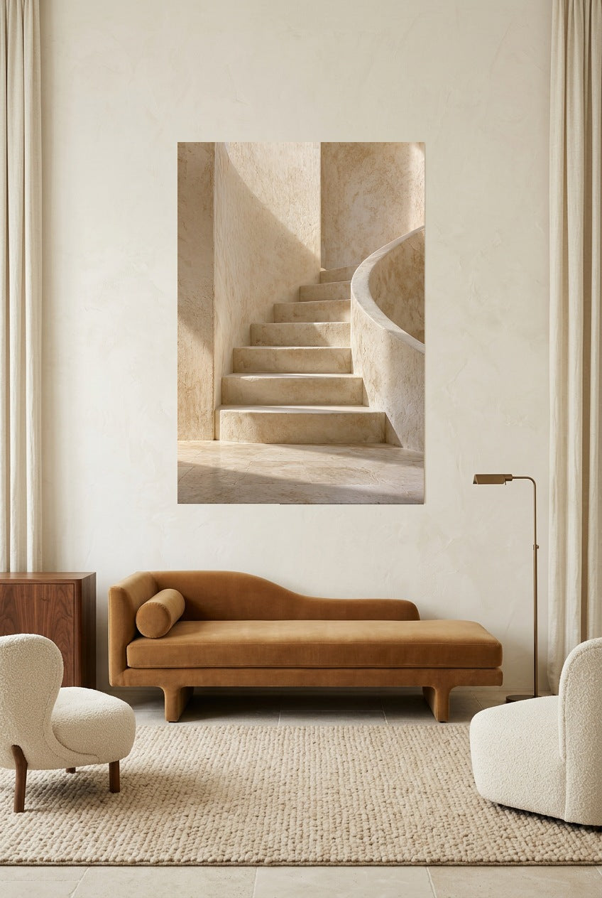 L'Escalier Arrondi — affiche sans cadre dans un salon