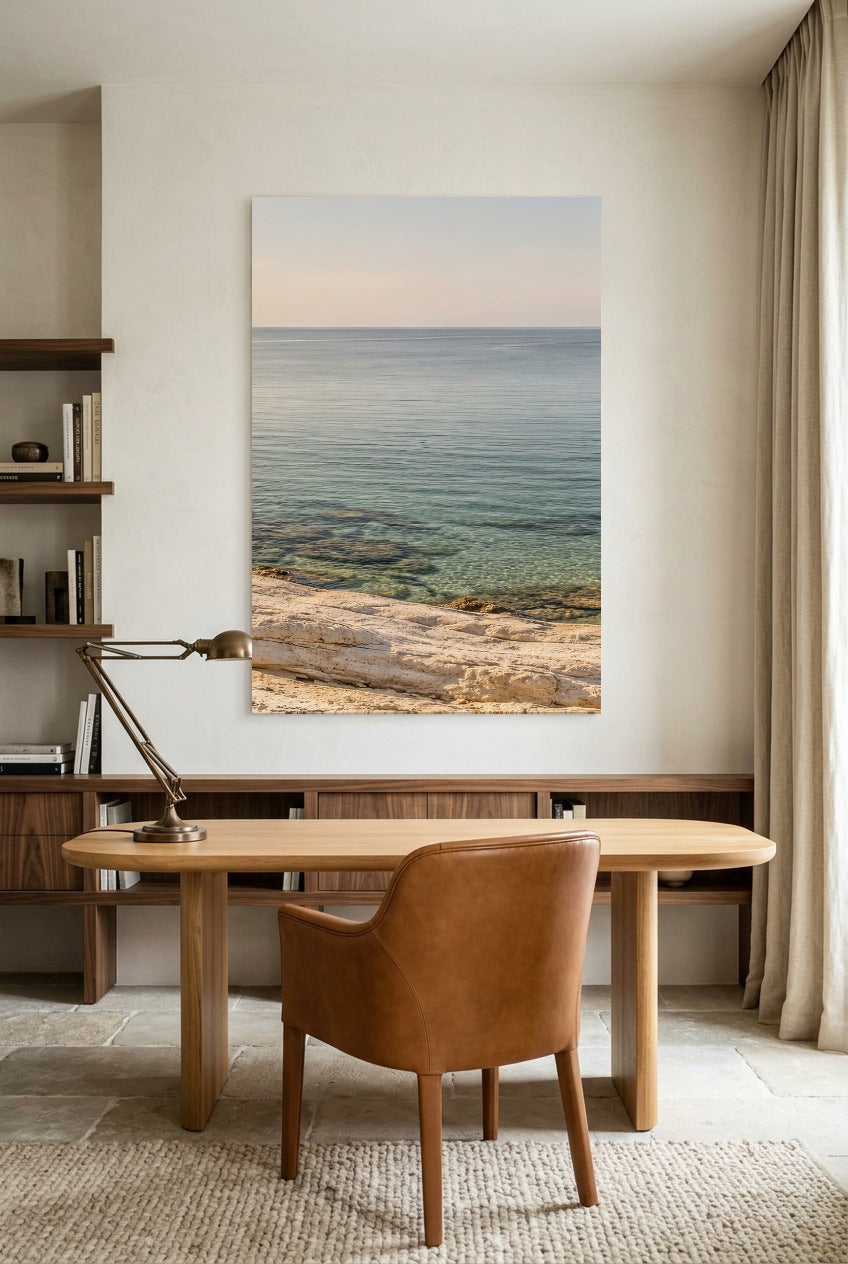 L'Eau Transparente — affiche sans cadre dans un bureau