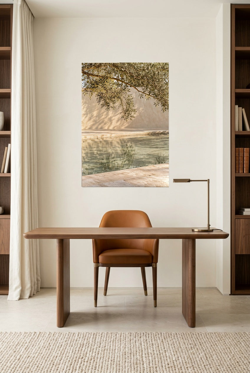 Le Reflet des Branches — affiche sans cadre dans un bureau