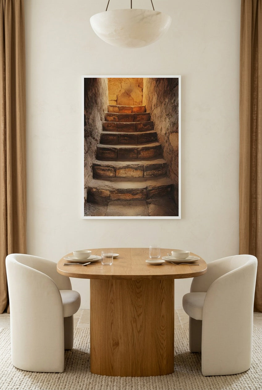 L’Ascensione — poster con cornice bianca in una sala da pranzo