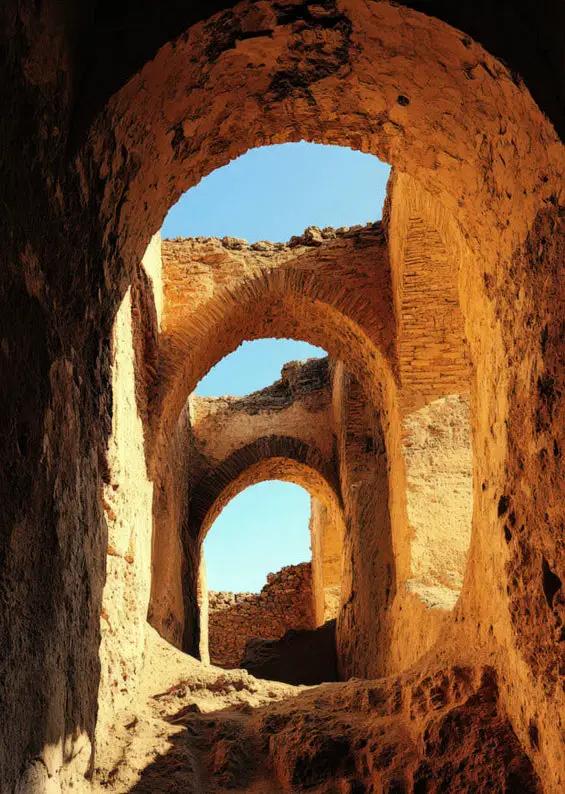 Les Ruines d’Or — Affiche murale minimaliste Ocre Architecture — affiche murale minimaliste | Cassili-home