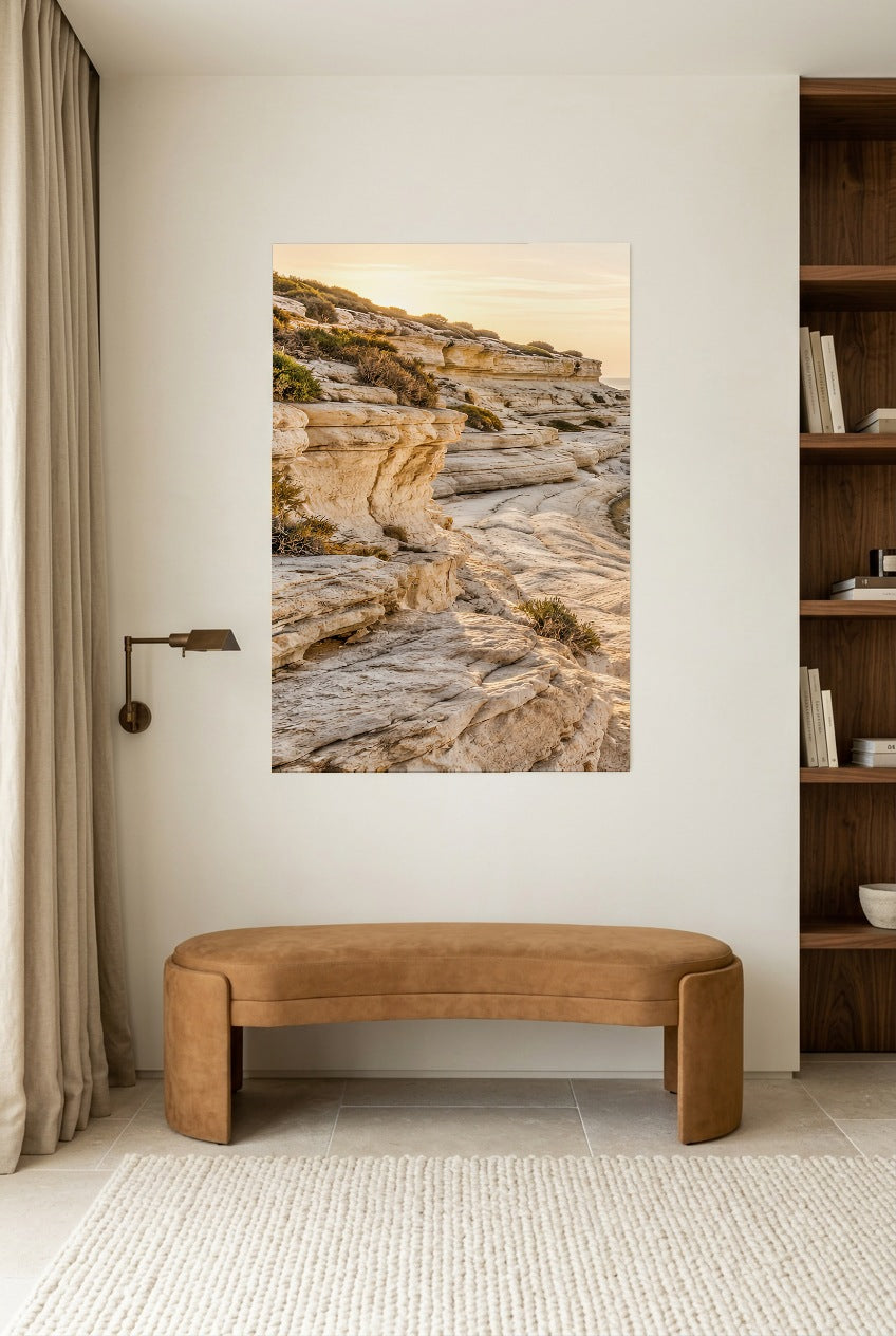 Le Rivage Calcaire — affiche sans cadre dans un coin lecture, autre vue