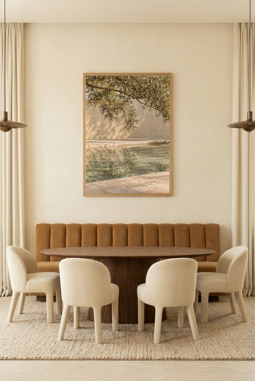 Le Reflet des Branches — affiche en cadre chêne dans une salle à manger lumineuse