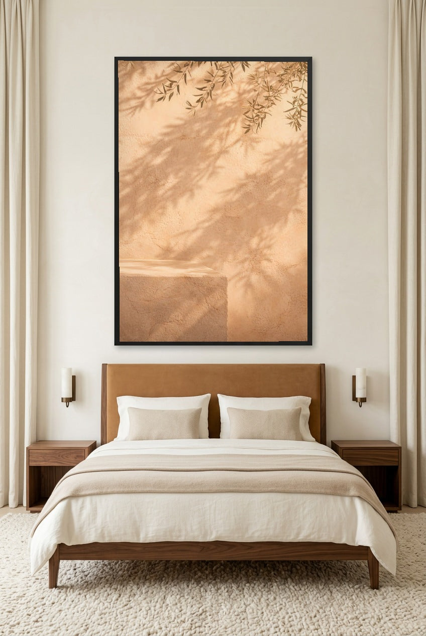 Os Ramos da Oliveira — poster com moldura preta num quarto