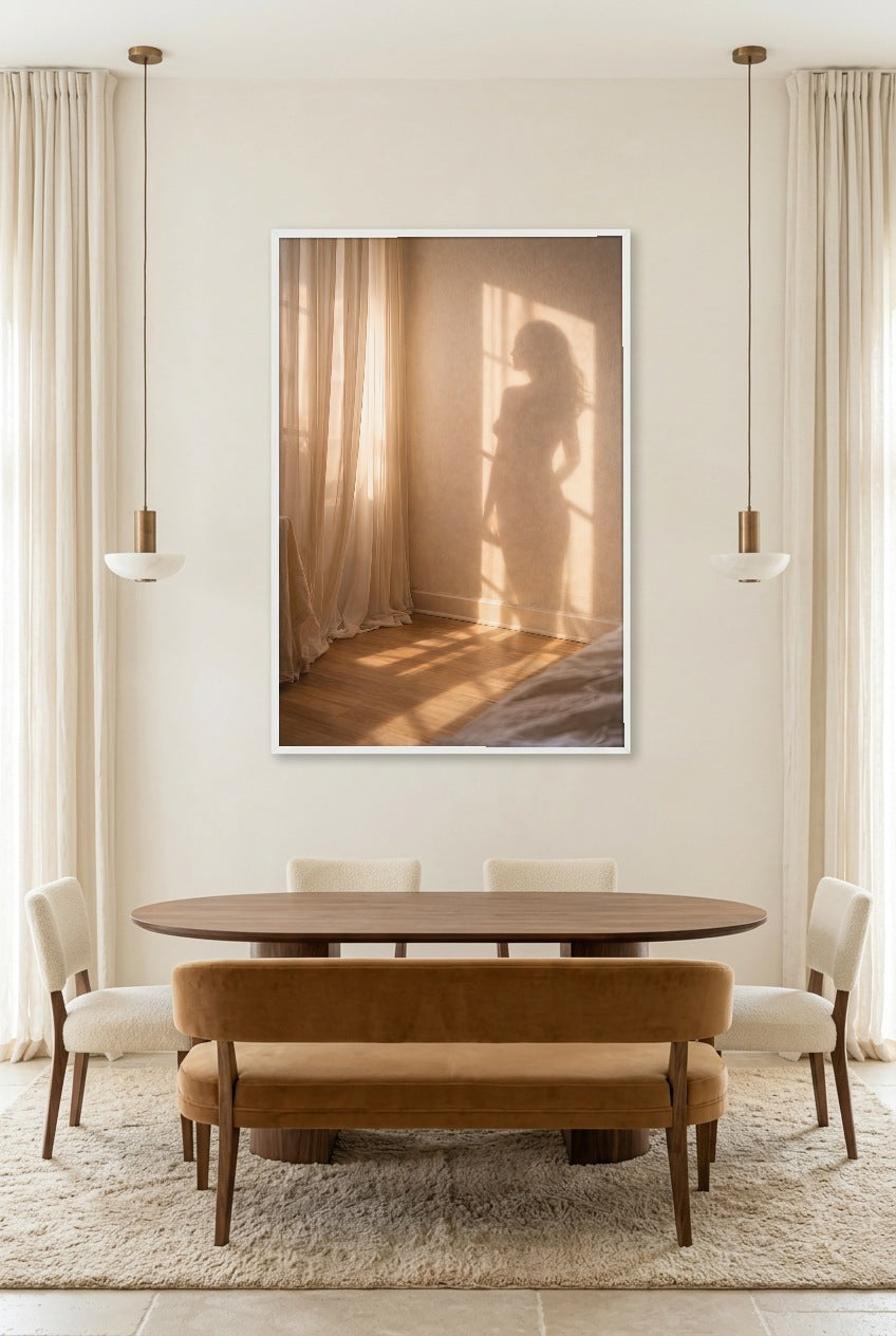 Le Voile Doré — poster con cornice bianca in una sala da pranzo