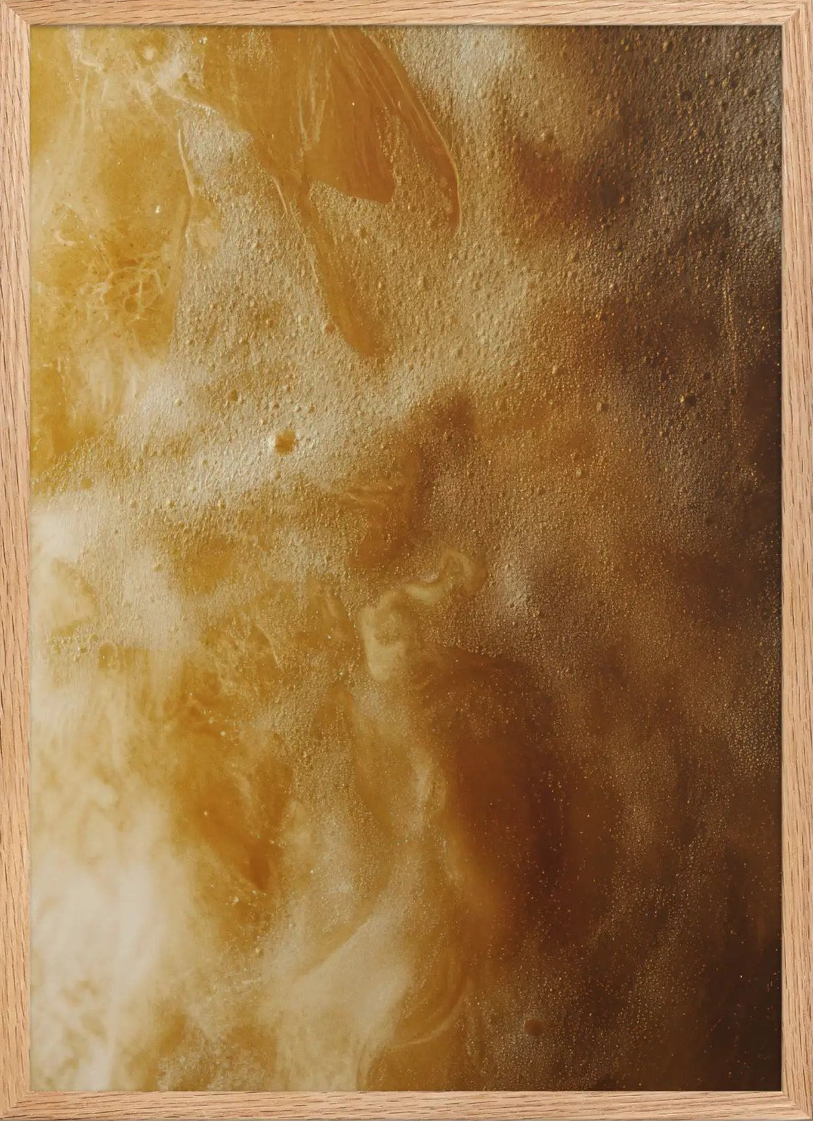De Gouden Onyx — Minimalistische amber en ivoor mineraal wandposter