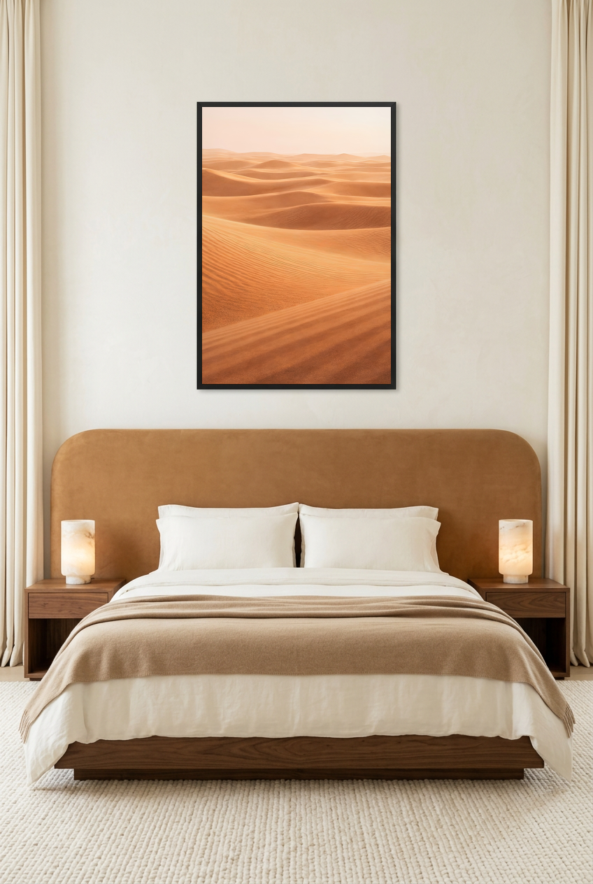 L'Horizon des Dunes — poster in a black frame in a bedroom