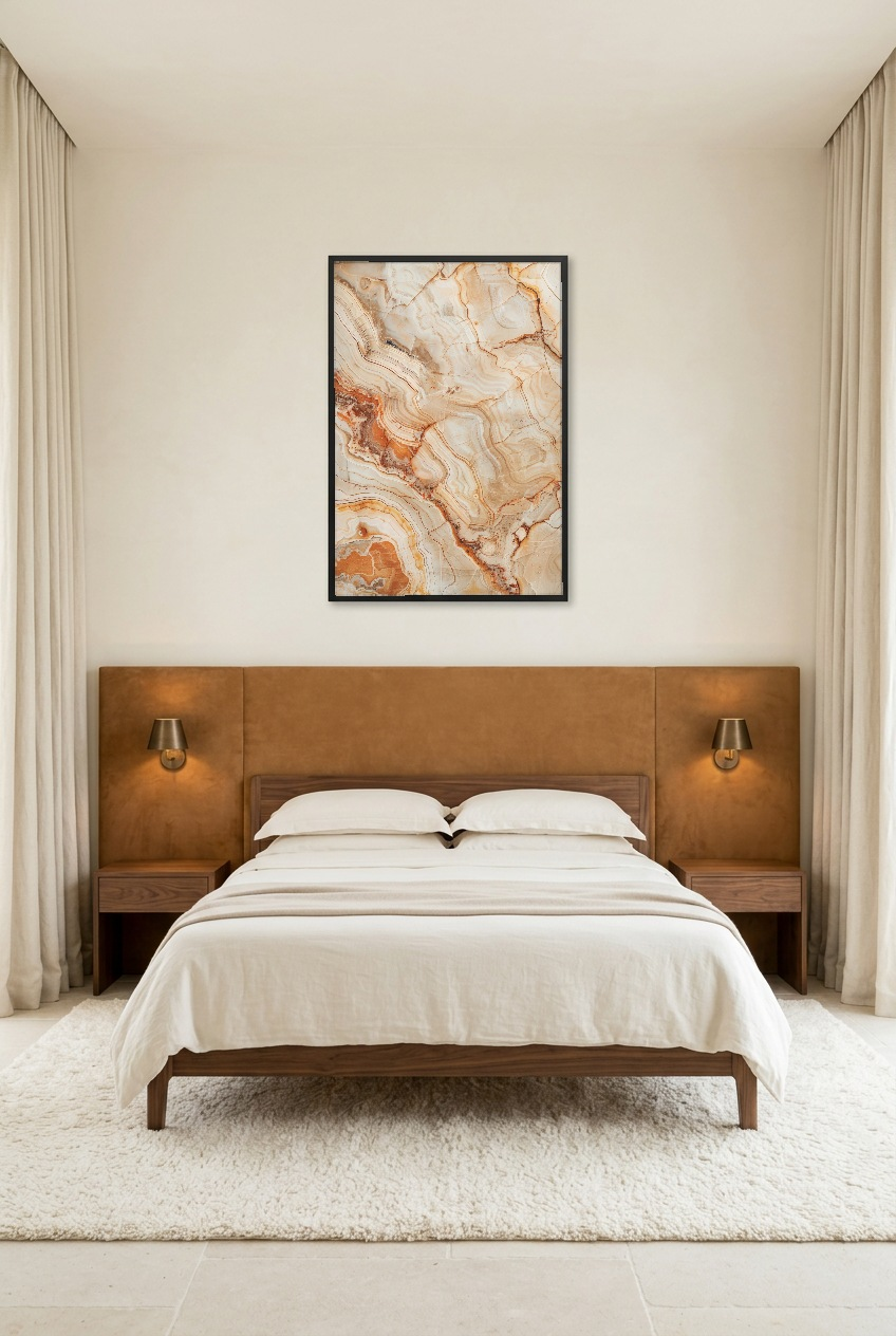 L’Onyx Beige — poster in zwarte lijst in een slaapkamer